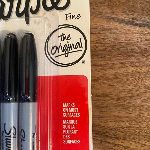 Sharpie Permanent Marker Set - 23 Markers - Never Opened - Picture 7 of 12